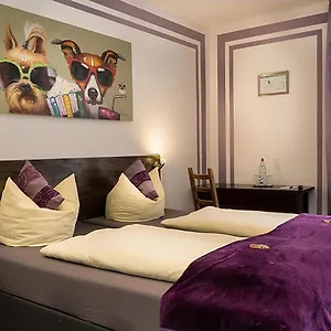 Skada Coelln Otel